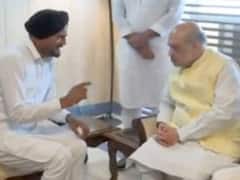 Sidhu Moose Wala Murder: Home Minister Amit Shah Meets Singer's Family In Chandigarh