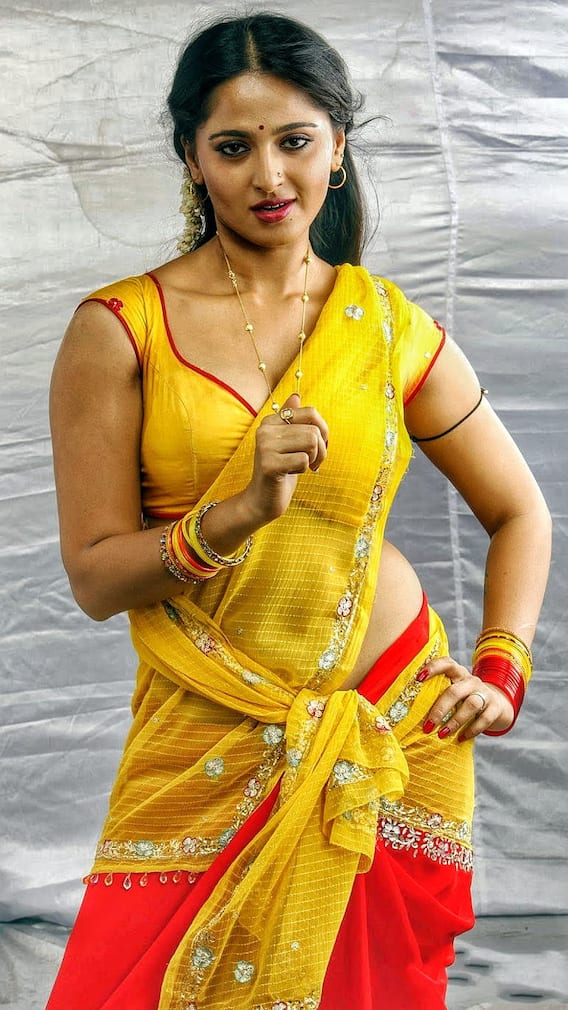 Anushka : தென்னிந்தியாவின் தேவசேனா அனுஷ்காவின் அசத்தல் கிளிக்ஸ்..! Anushka : தென்னிந்தியாவின் தேவசேனா அனுஷ்காவின் அசத்தல் கிளிக்ஸ்..!