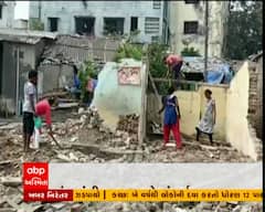 નવસારીમાં વૃક્ષ ધરાશાયી થતા ત્રણ ઘરને સંપૂર્ણ નુકસાન, આદિવાસી પરિવારની હાલત કફોડી