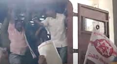 Jubileehills Police Station: పోలీస్ స్టేషన్ ను మట్టడించిన జనసేన కార్యకర్తలు | ABP Desam