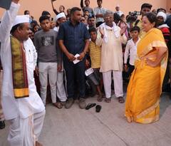 Ashadhi Wari : रुक्मिणी मातेच्या पालखीचं सासरी पंढरपूरला प्रस्थान, मंत्री यशोमती ठाकूर यांनी धरला ठेका