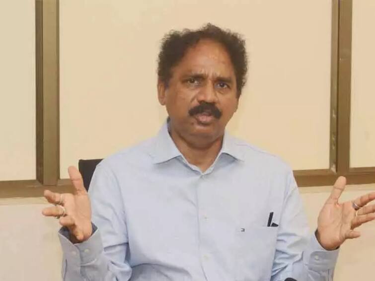 TDP MLA Vasupalli Ganesh Kumar has announced his resignation as YSRCP coordinator. Vasupalli Resign :  విశాఖ దక్షిణ నియోజకవర్గంలో వైఎస్ఆర్‌సీపీ షాక్ - సమన్వయకర్త పదవికి వాసుపల్లి రాజీనామా