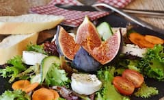 Post-Workout Meals: জিমে গিয়ে ঘাম ঝরাচ্ছেন, তার পর সঠিক খাবার খাচ্ছেন তো!