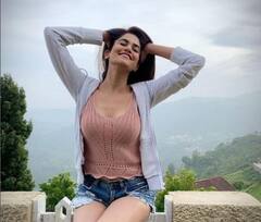 Ashram 3: નૉ મેકઅપ વાળી ‘પમ્મી’ને રિયલ લાઇફમાં જોઇને તમારો પર છુટી જશે પરસેવો, જુઓ Photos