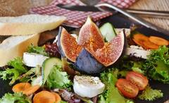 Post-Workout Meals: জিমে গিয়ে ঘাম ঝরাচ্ছেন, তার পর সঠিক খাবার খাচ্ছেন তো!