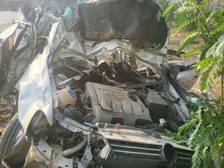 sangli news update five members of same family were killed in accident on pune bangalore highway  पुणे-बंगळूर महामार्गावर भीषण अपघात, एकाच कुटुंबातील पाच जणांचा मृत्यू