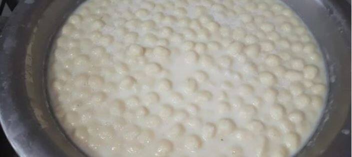 বাজার দর আগুন হলেও জামাই-আদরে যাতে কোনও খামতি না থাকে তারই আপ্রাণ চেষ্টা চলছে ঘরে ঘরেই।