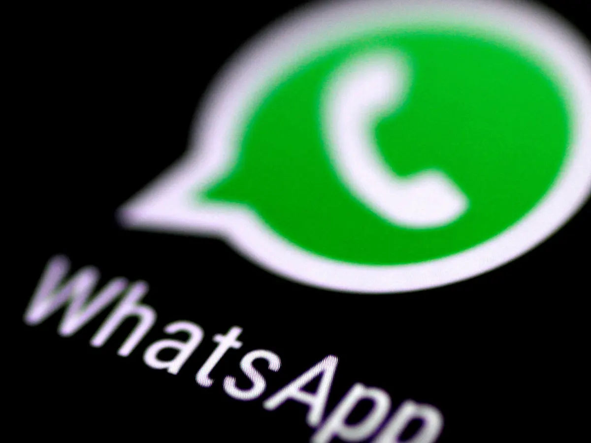 whatsapp may soon bring an undo button for deleted messages marathi news WhatsApp वरील डिलीट केलेले मेसेज परत मिळवता येणार! लवकरच येणार 'UNDO' नवीन फिचर