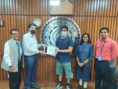 சர்வதேச கோடிங் போட்டியில் வெற்றி பெற்ற டெல்லி ஐஐடி மாணவர்... குவியும் பாராட்டு