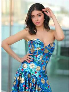 ਦਿਵਿਆ ਖੋਸਲਾ ਨੇ ਸਟ੍ਰੈਪਲੇਸ ਡਰੈੱਸ ਪਹਿਨ ਕੇ ਦਿੱਤੇ ਕਾਤਲਾਨਾ ਪੋਜ਼, ਫ਼ੈਨਜ ਨੂੰ ਬਣਾਇਆ ਦੀਵਾਨਾ