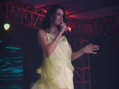 Andrea Jeremiah Photos: వీకెండ్ సందడి, గాయనిగా ఆండ్రియా విశ్వరూపం