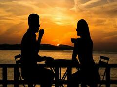 Astrology : 'या' राशींचे लोक लवकर करतात मैत्री; गोड बोलण्यामुळे प्रभावित होतात लोक