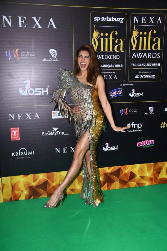 IIFA Awards 2022 की जमी महफिल, जैकलीन फर्नांडीस और उर्वशी रौतेला से लेकर नोरा फतेही का दिखा ग्लैमरस अंदाज