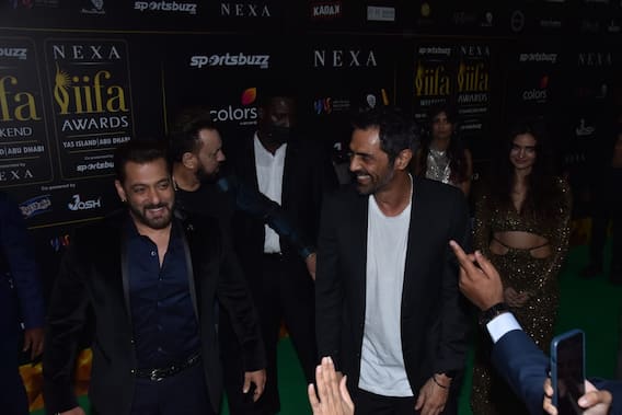 IIFA 2022: जब गर्लफ्रेंड के साथ आइफा इवेंट में Salman Khan से मिले अर्जुन रामपाल, सामने आईं ये तस्वीरें