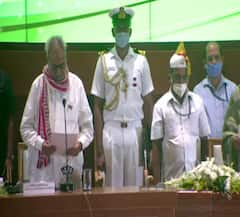 Breaking News Live: ओडिशा में नवीन पटनायक के नए मंत्रियों ने ली शपथ, जानें किसे मिली मंत्रीमंडल में जगह