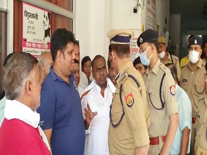 Bulandshahr Crime News Jewellery loot from Lalit Jewellers at gandhi road in Bulandshahr in up ann Bulandshahr Crime News: बुलंदशहर में दिनदहाड़े 18 लाख रुपये की ज्वेलरी की लूट, बदमाशों ने इस तरह दिया वारदात को अंजाम