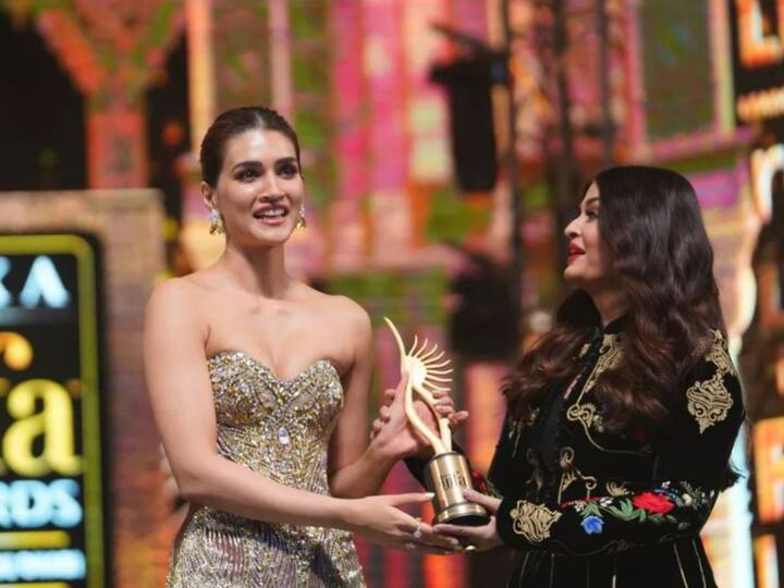 કૃતિ સેનનને ‘મીમી’ માટે બેસ્ટ એક્ટ્રેસનો IIFA 2022 એવોર્ડ મળ્યો