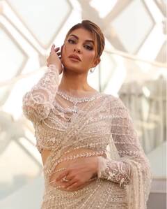 IIFA 2022માં જૈકલીન ફર્નાંડીઝે ડિઝાઈનર સાડીમાં એન્ટ્રી મારી, ફોટોમાં જુઓ જૈકલીનની અદાઓ