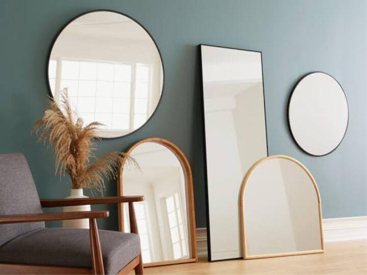 10 Vastu Tips To Remember When Placing Mirrors In Your Home உங்க வீட்ல கண்ணாடி எங்கே வச்சுறுக்கீங்க!... வாஸ்து முறைப்படி கண்ணாடி வைப்பதற்கான 10 டிப்ஸ்!