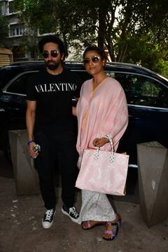 Ayushmann Khurrana Zayed Khan: फैमिली संग फुरसत के पल बिताते नजर आए आयुष्मान खुराना और जायद खान, देखें शानदार तस्वीरें