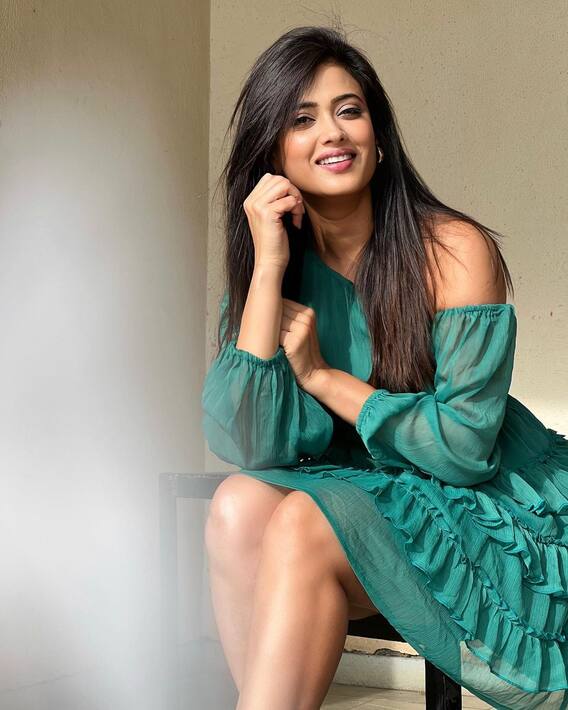 Shweta Tiwari की ज़िंदगी में आए हैं कई उतार चढ़ाव, फिर भी टीवी की हिट सेलेब हैं अभिनेत्री