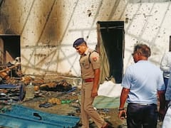 Hapur Boiler Explosion: देखें, बॉयलर में विस्फोट के बाद की दर्दनाक तस्वीरें, अब तक हो चुकी है 13 की मौत, 21 घायल