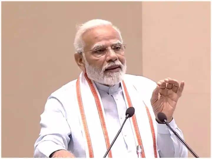 PM Modi Praises Droupadi Murmu in National Executive Meeting Hyderabad PM Modi On Droupdi Murmu: पीएम मोदी ने की द्रौपदी मुर्मू की तारीफ, कहा- आदिवासी समाज को मुख्यधारा से जोड़ने में मिलेगी मदद