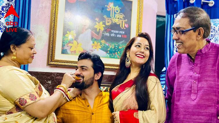 Rudrajit Exclusive: Actor Rudrajit and Actress Promita shares their Jamaisasthi Plans with ABP Live Rudrajit Exclusive: বাবার বাৎসরিক, ছিমছাম জামাইষষ্ঠী সেরেই পুরুলিয়ার ট্রেনে উঠলেন প্রমিতা-রুদ্রজিৎ