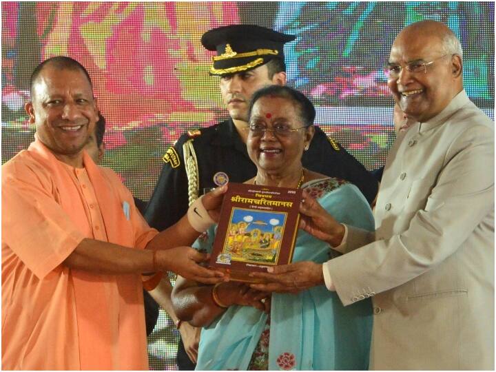 राष्‍ट्रपति रामनाथ कोविंद ने कहा कि भारत का इतिहास प्राचीन काल से धर्म और अध्यात्म से जुड़ा रहा है. हमारी अनुपम संस्कृति को पूरे विश्व में सराहा गया है. भारत के धार्मिक व आध्यात्मिक सांस्कृतिक ज्ञान को जन-जन तक पहुंचाने में गीता प्रेस में महत्वपूर्ण भूमिका निभाई है