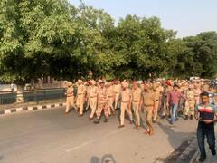 See Photos : ਘੱਲੂਘਾਰਾ ਹਫਤੇ ਤਹਿਤ ਪੁਲਿਸ ਵੱਲੋਂ ਫਲੈਗ ਮਾਰਚ,  ਪੈਰਾ ਮਿਲਟਰੀ ਫੋਰਸ ਤੇ ਪੁਲਿਸ ਹੋਈ ਸ਼ਾਮਲ