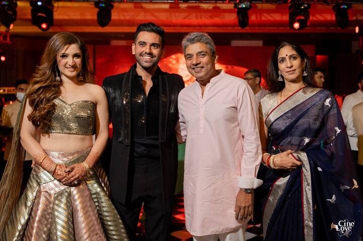 દીપક અને જયાના લગ્ન બાદ થયેલા રિસેપ્શનની તસવીરો પણ સામે આવી રહી છે.