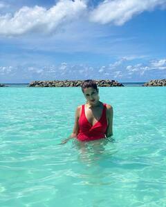 Raiza Wilson hot Photos: அது கண்ணா இல்ல கரண்டா கன்ஃப்யூஷன்.. ரைசா வில்சனின் ஹாட் போட்டோஸ்..!