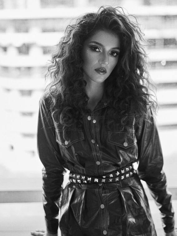 మెహ్రీన్, నిన్నిలా చూస్తే పిల్లలు భయపడతారేమో!