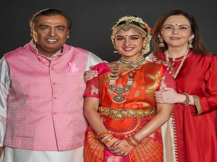 Radhika Merchant Anant Nita Mukesh Ambani Bharatnatyam Skills Arangetram Achyutam Keshavam Lord Nataraj Salman Khan Ambanis Host Event For Son's Fiancee Radhika Merchant, Celebs Attend Arangetram