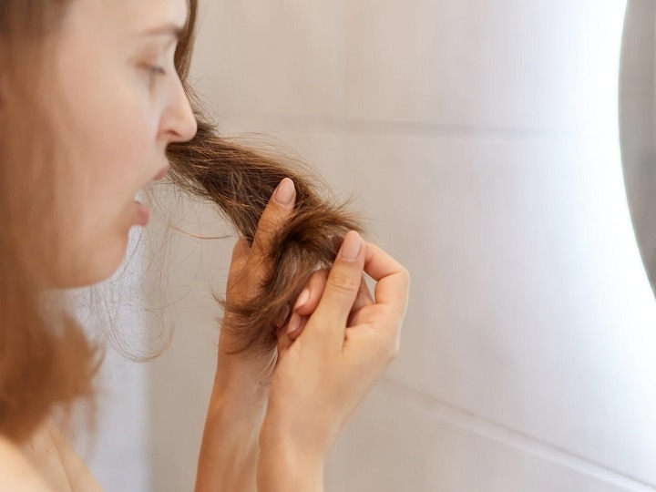White Hair Problem Follow These Three Easy Tips To Make White Hair Black | White  Hair Problem: समय से पहले बाल हो गए हैं सफेद तो न हो परेशान! इन घरेलू  नुस्खों