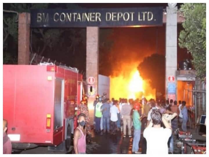 Bangladesh Container Depot Fire 16 People Killed 400 injured Bangladesh Fire: बांग्लादेश के कंटेनर डिपो में लगी भीषण आग, अब तक 35 की मौत, 450 से ज्यादा घायल