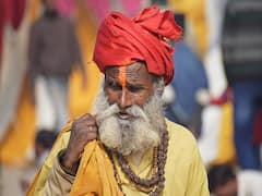 Chandan Ka Tilak: जानिए चंदन का तिलक सेहत के लिए है बेहद फायदेमंद, आप भी जानकर हो जाएंगे हैरान