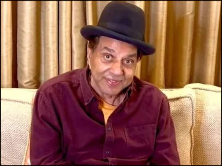 Dharmendra Video: बीमार होने पर वीडियो शेयर कर धर्मेंद्र ने तोड़ी चुप्पी, कहा - चुप हूं बीमार नहीं Dharmendra video on his health actor said I am silent not ill Dharmendra Video: बीमार होने पर वीडियो शेयर कर धर्मेंद्र ने तोड़ी चुप्पी, कहा - चुप हूं बीमार नहीं