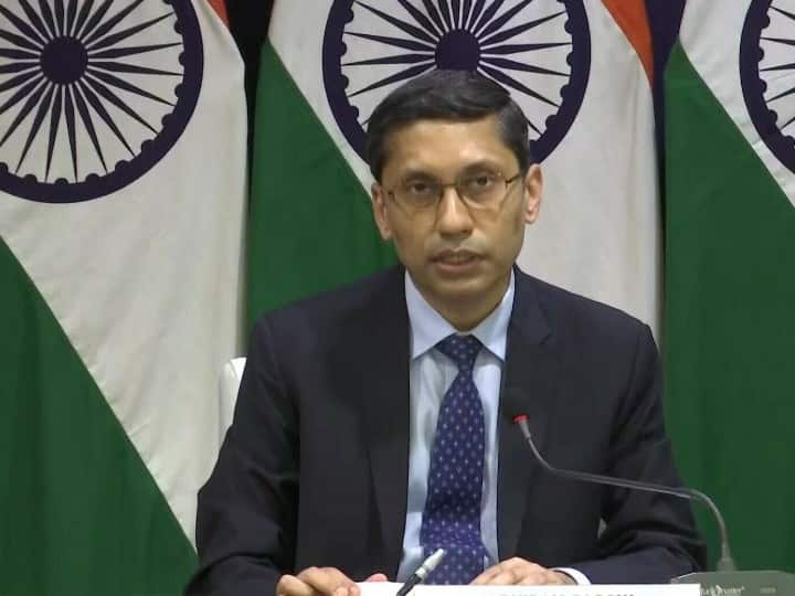 India carefully monitors China infrastructure says MEA Spokesperson Arindam Bagchi ann MEA on China: अमेरिकी जनरल की टिप्पणी पर चीन बौखलाया, भारत ने इस अंदाज में कही बड़ी बात