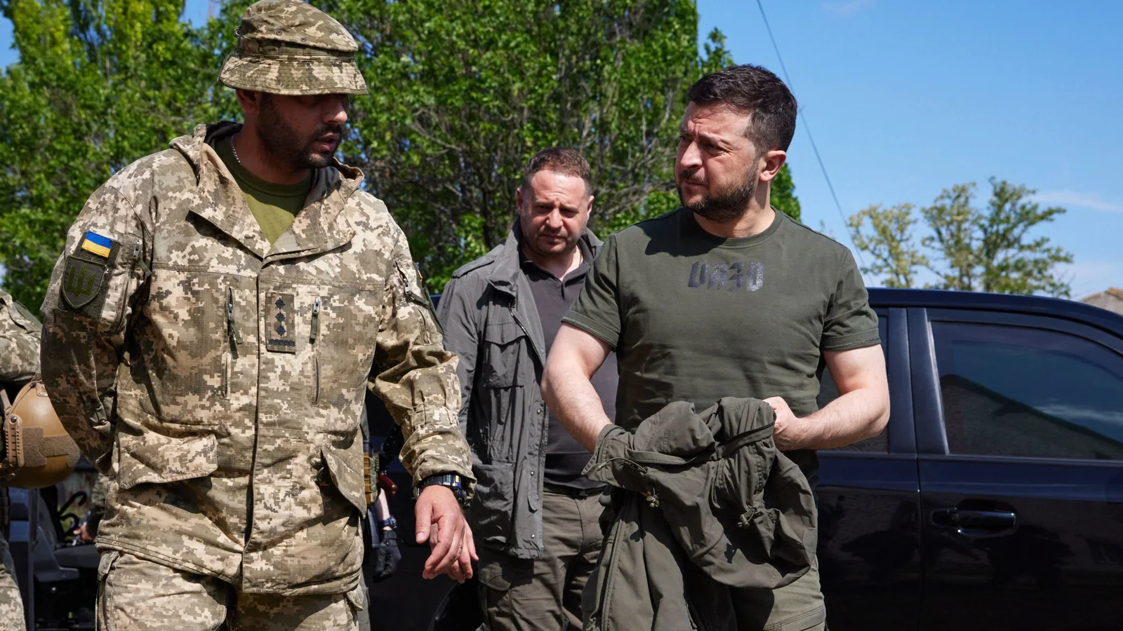 eu chief ursula von der leyen visits ukraine to discuss its bid to join bloc with volodymyr zelensky Russia Ukraine War : लवकरच युरोपीय संघाचा सदस्य बनणार युक्रेन? EU प्रमुखांची झेलेन्स्की यांच्यासोबत महत्त्वाची चर्चा