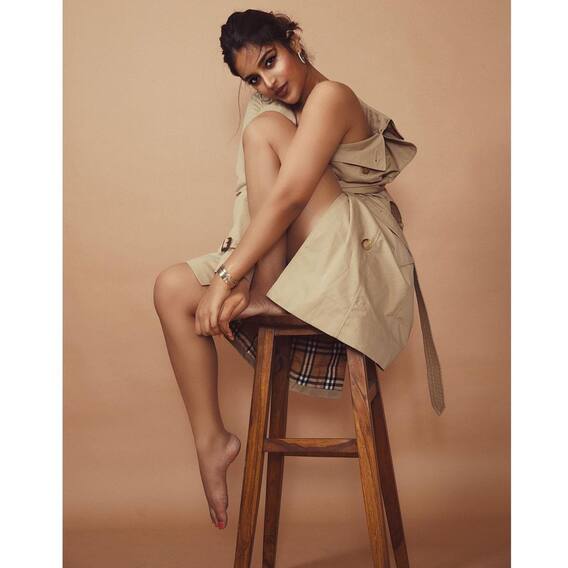 Nidhhi Agerwal Latest Photos: అందాల నిధి - దివి నుంచి భువికి వచ్చిందా?