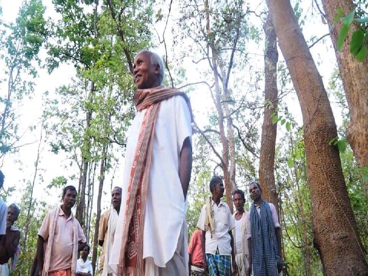 Chhattisgarh: 400 एकड़ के मैदान को बना दिया घना जंगल, समाज को प्रेरित करने वाली है 78 साल के बुजुर्ग की कहानी 