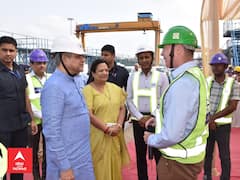Surat : રેલવે મંત્રી અશ્વિની વૈષ્ણવે કરી મોટી જાહેરાત, ગુજરાતમાં 2026 સુધીમાં પૂરું થશે બુલેટ ટ્રેનનું કામ