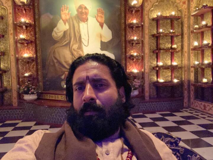 Aashram Season 3: Glowing Reviews Pour In For Chandan Roy Sanyal Aka ‘Bhopa Swami’ Aashram Season 3: Glowing Reviews Pour In For Chandan Roy Sanyal Aka ‘Bhopa Swami’