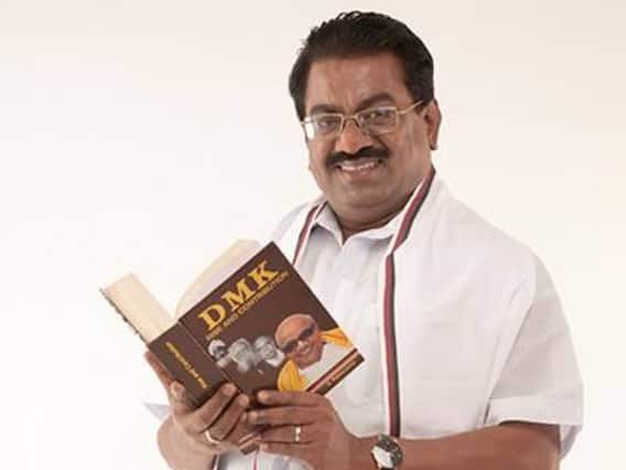 Language Row: DMK सांसद के विवादित बोल, 'हिंदी तमिलों को शुद्र बना देगी' Language Row: DMK सांसद के विवादित बोल, 'हिंदी तमिलों को शुद्र बना देगी'