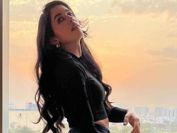 Mirnaliniravi Photos: మృణాళిని రవి కిల్లింగ్ లుక్స్ Mirnaliniravi Photos: మృణాళిని రవి కిల్లింగ్ లుక్స్