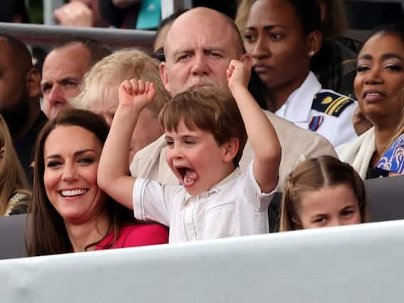 IN PICS | Prince Louis' Varied Moods During Queen Elizabeth's Platinum Jubilee Celebrations
