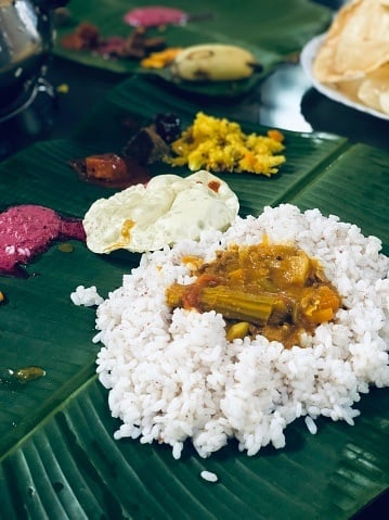 কলাপাতায় খাওয়ার উপকারিতা