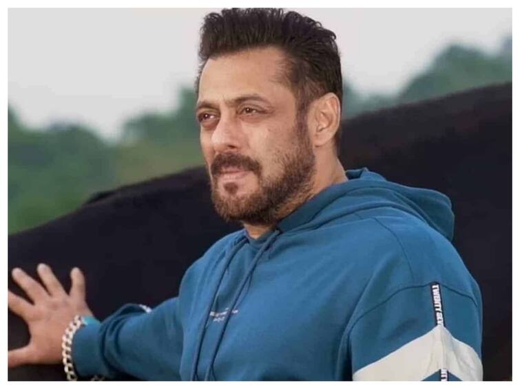 Bollywood star Salman Khan lands in Hyderabad for film shooting amid security Salman Khan: సీక్రెట్‌గా హైదరాబాద్ చేరుకున్న సల్మాన్ - నెలరోజుల పాటు ఇక్కడే!