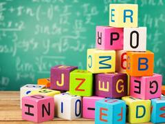 Astro for Alphabhets: भाग्यशाली होते हैं ऐसे लोग, हमेशा चमकती है इनकी किस्मत